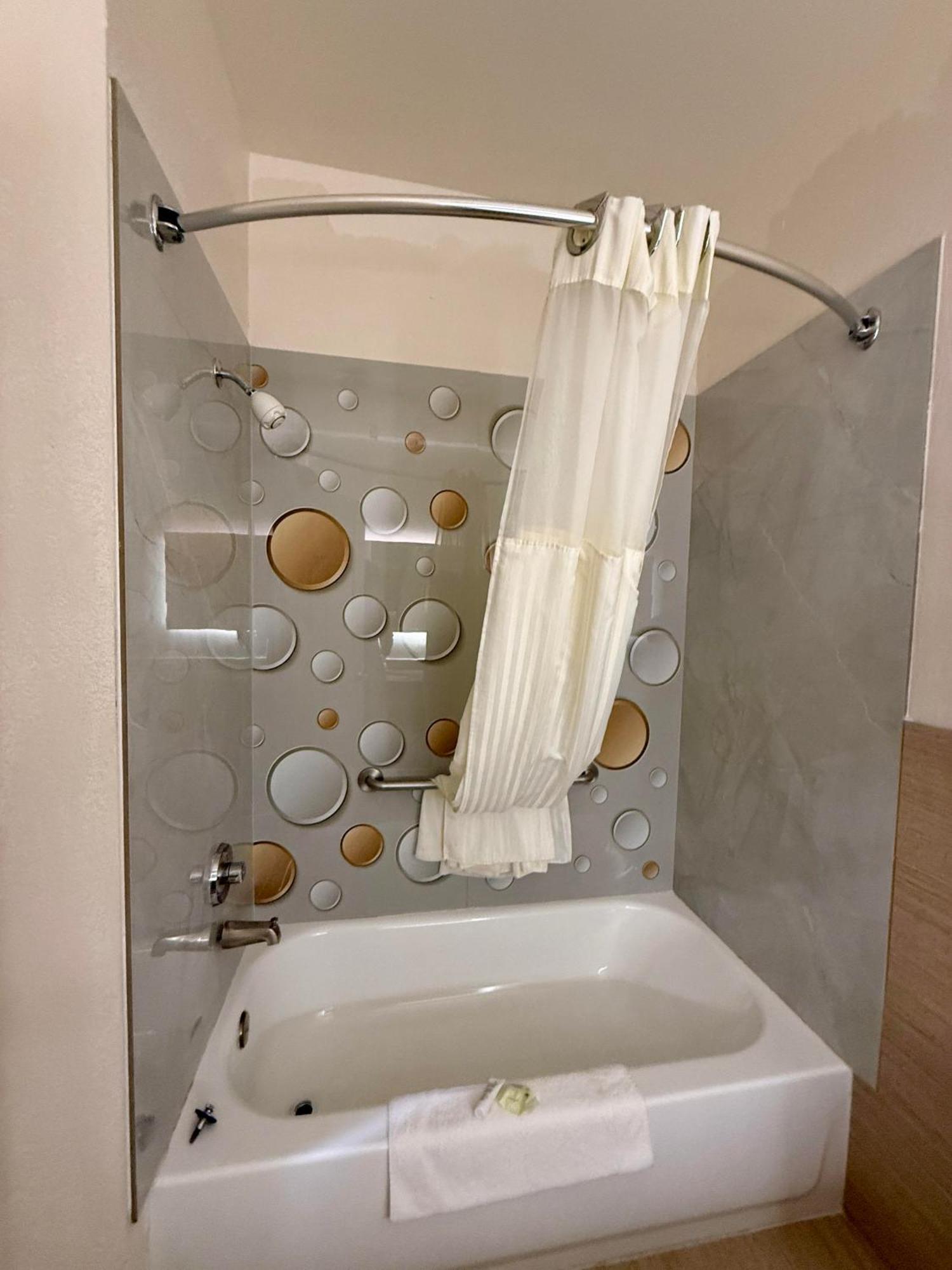Baymont By Wyndham Texas 3* Texas City
