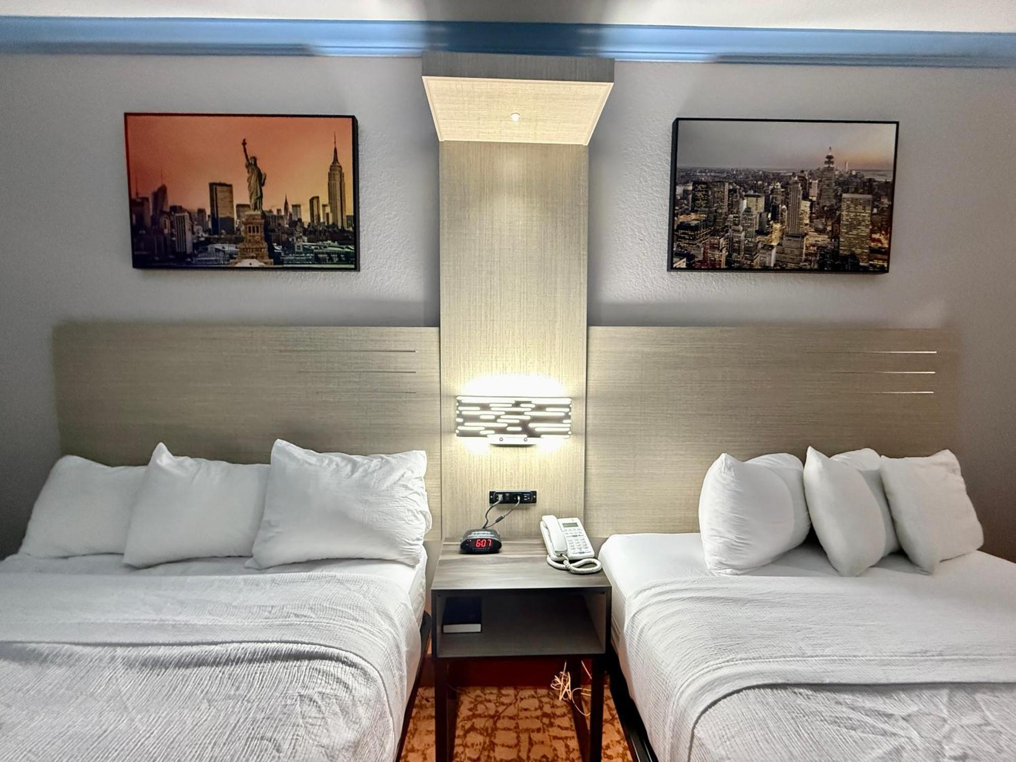 Hotel Baymont By Wyndham Texas 3*