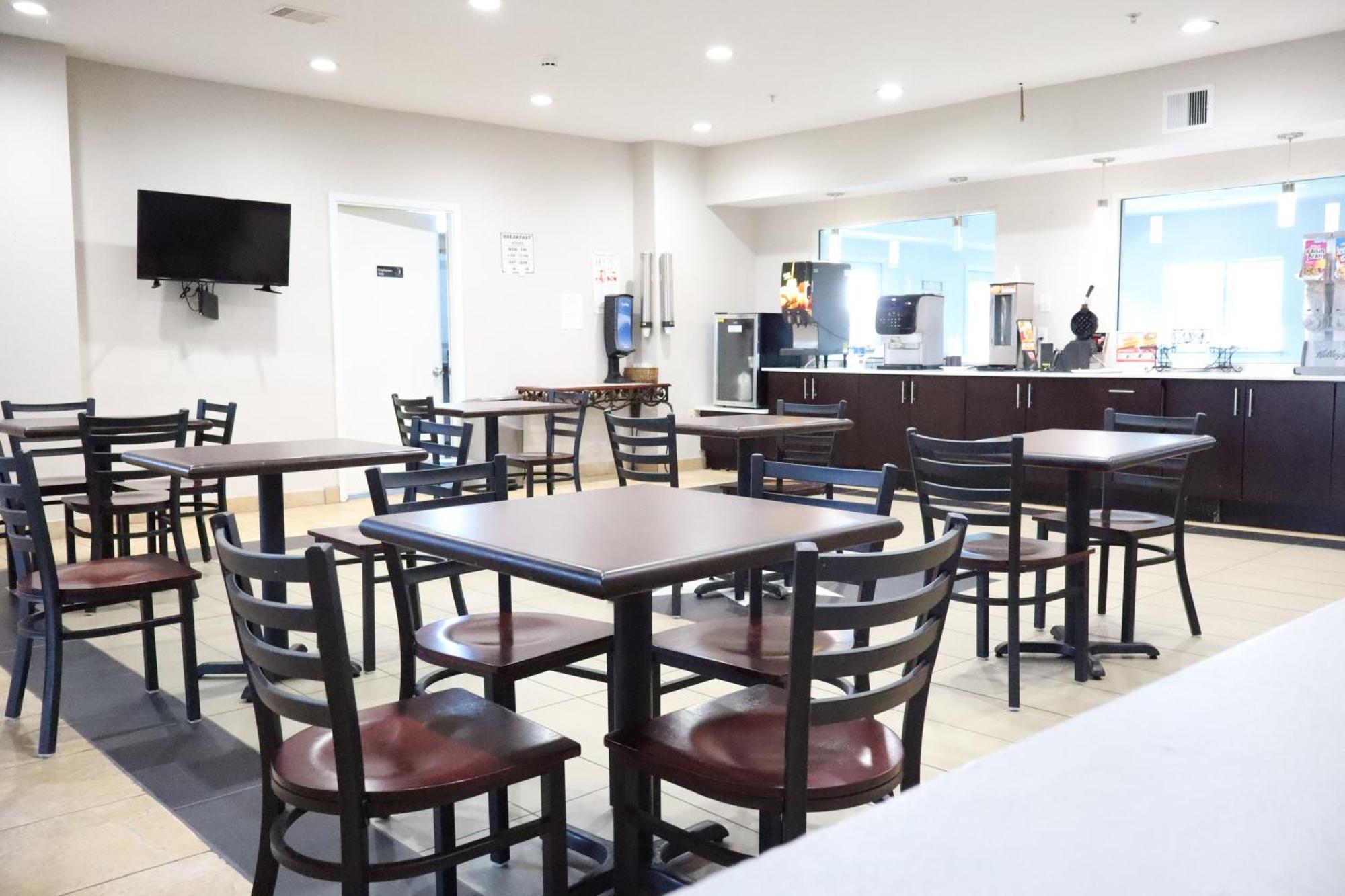 Baymont By Wyndham Texas Hotel 3*
