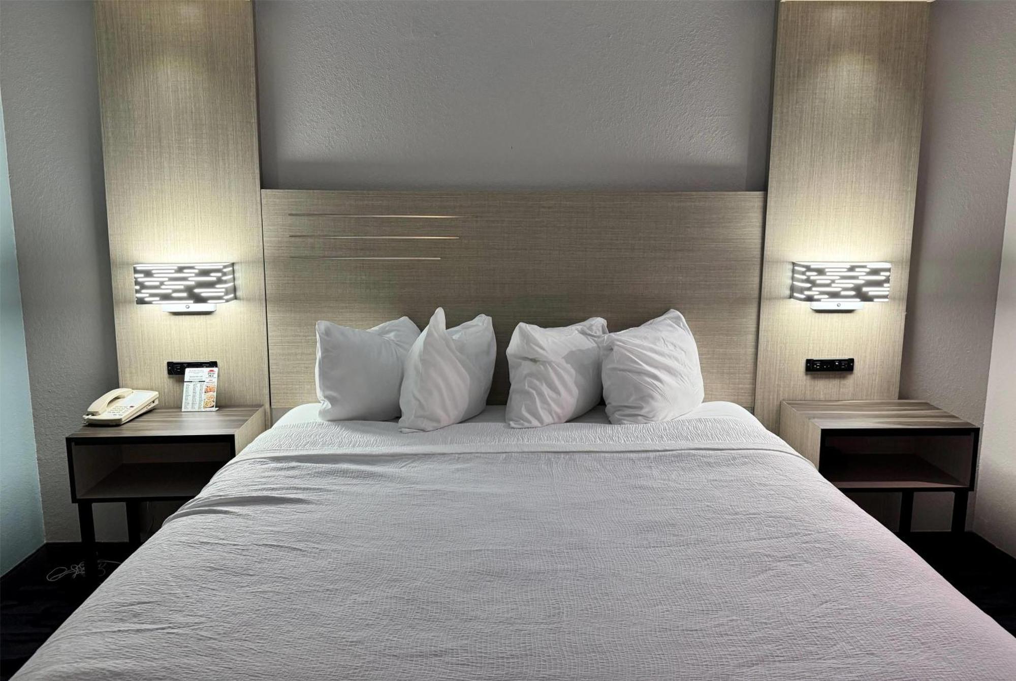 Baymont By Wyndham Texas Texas City