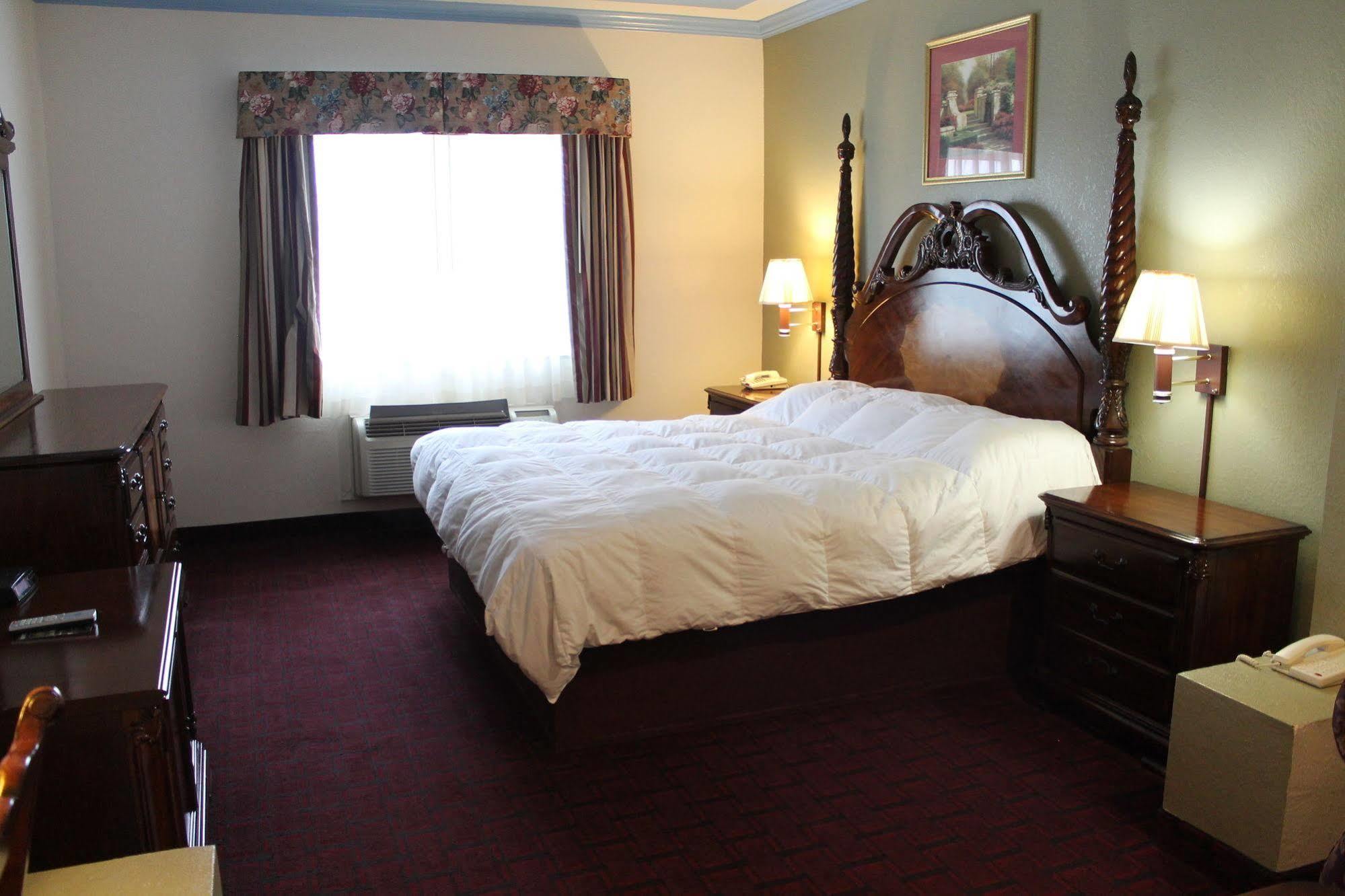 Baymont By Wyndham Texas