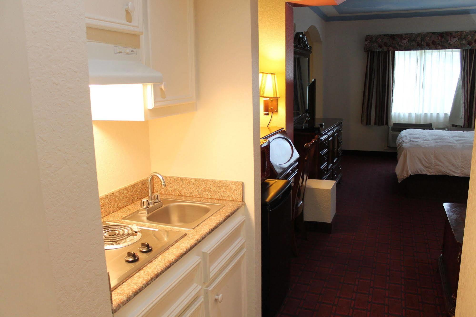 Baymont By Wyndham Texas 3* Texas City