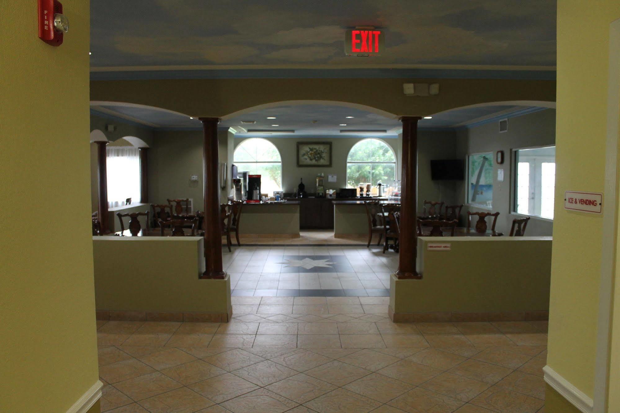 Hotel Baymont By Wyndham Texas Texas City